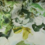 Serž bílý se zelenými květy