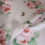 Serž růžový se vzorem růží