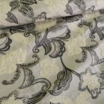 Žakár v barvě slonové kosti s černými květy