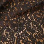 Krajka černá plastická