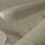 Organtýn smetanový s lesklým nástřikem z bavlny a hedvábí