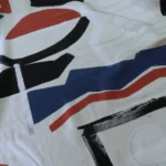 Ponžé bílé s geometrickými obrazci