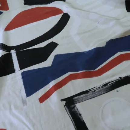 Ponžé bílé s geometrickými obrazci