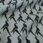 Batist modrý se vzorem origami ptáčků