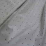 Gabardén bílý s modrými tečkami fill coupé