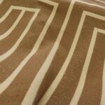 Kabátovka béžovo-růžová á la tvíd se smetanovým geometrickým vzorem