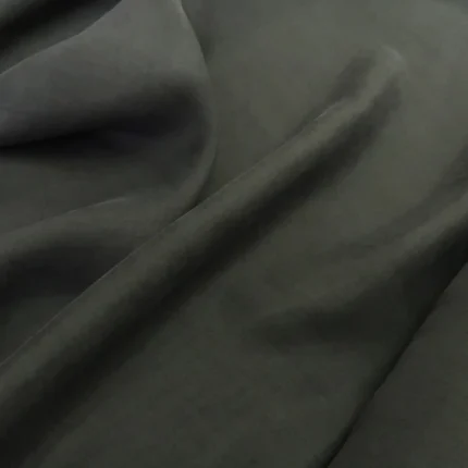 Serž černý broušené z viskózy