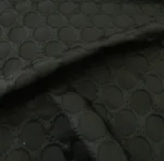 Žakár černý s plastickými puntíky