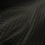 Podšívka černá prošívaná do drobnějších kostek
